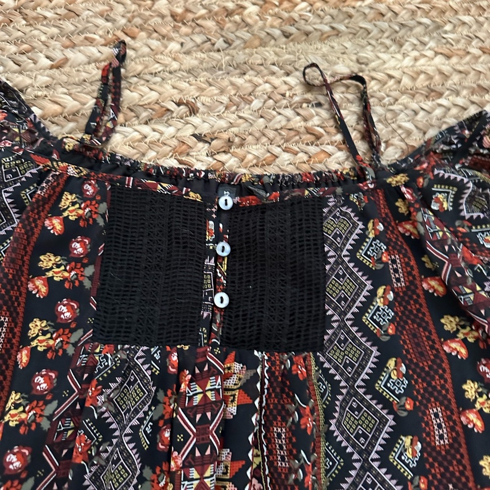 PATTERNED COLD SHOULDER MINI DRESS - Picture 2 of 6